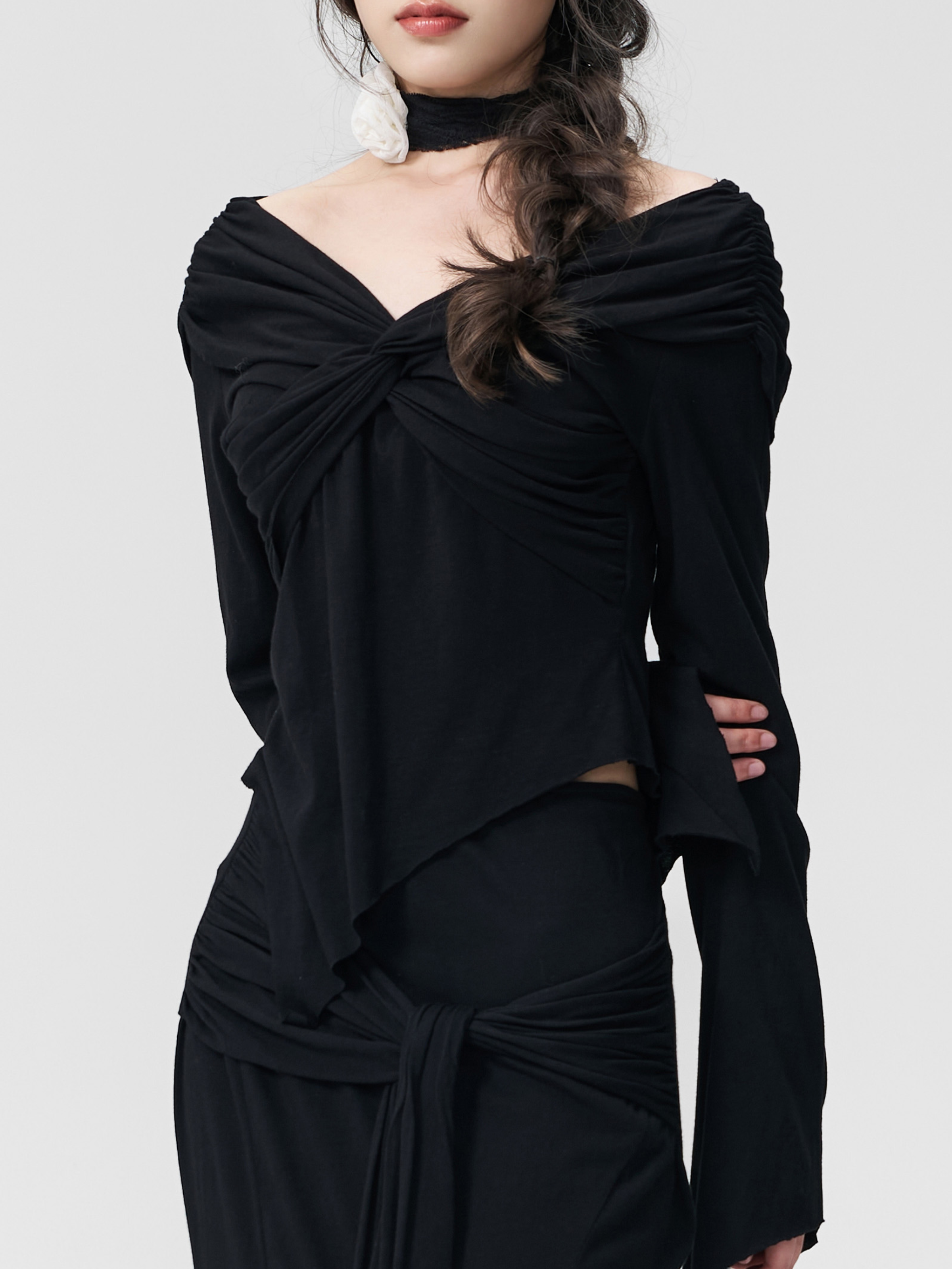 Black Long Sleeve Knots Top