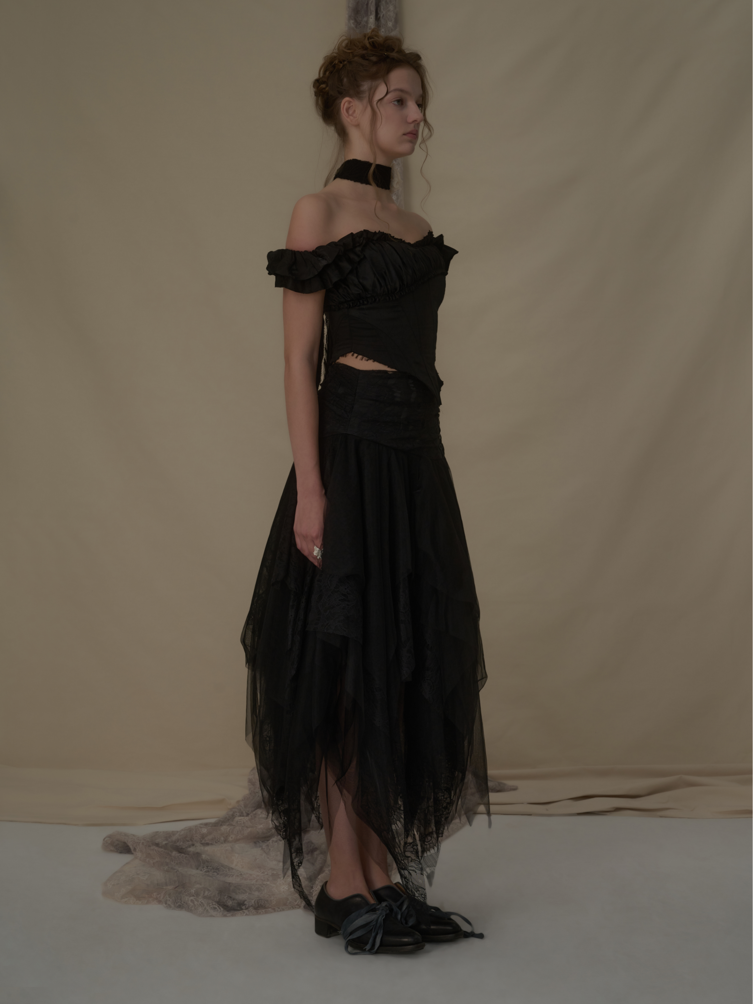 Black Lace Asymmetric Mesh Mid-Length Skirt