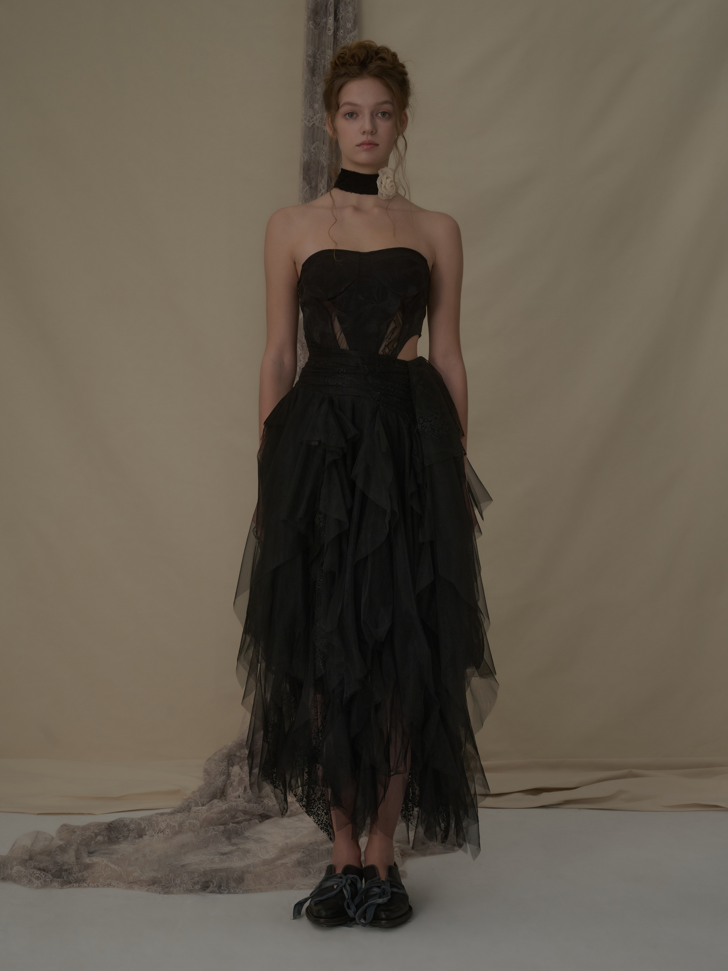 Black Waistless Lace Tube Dress M Black Waistless Lace Tube Dress M