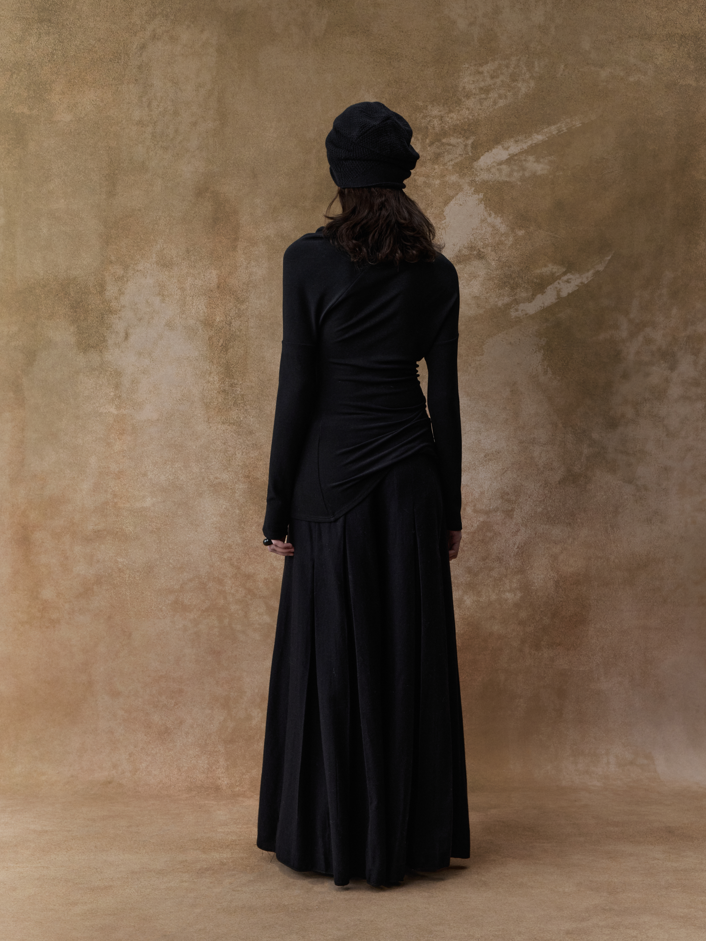 Black Asymmetric Off-shoulder Top