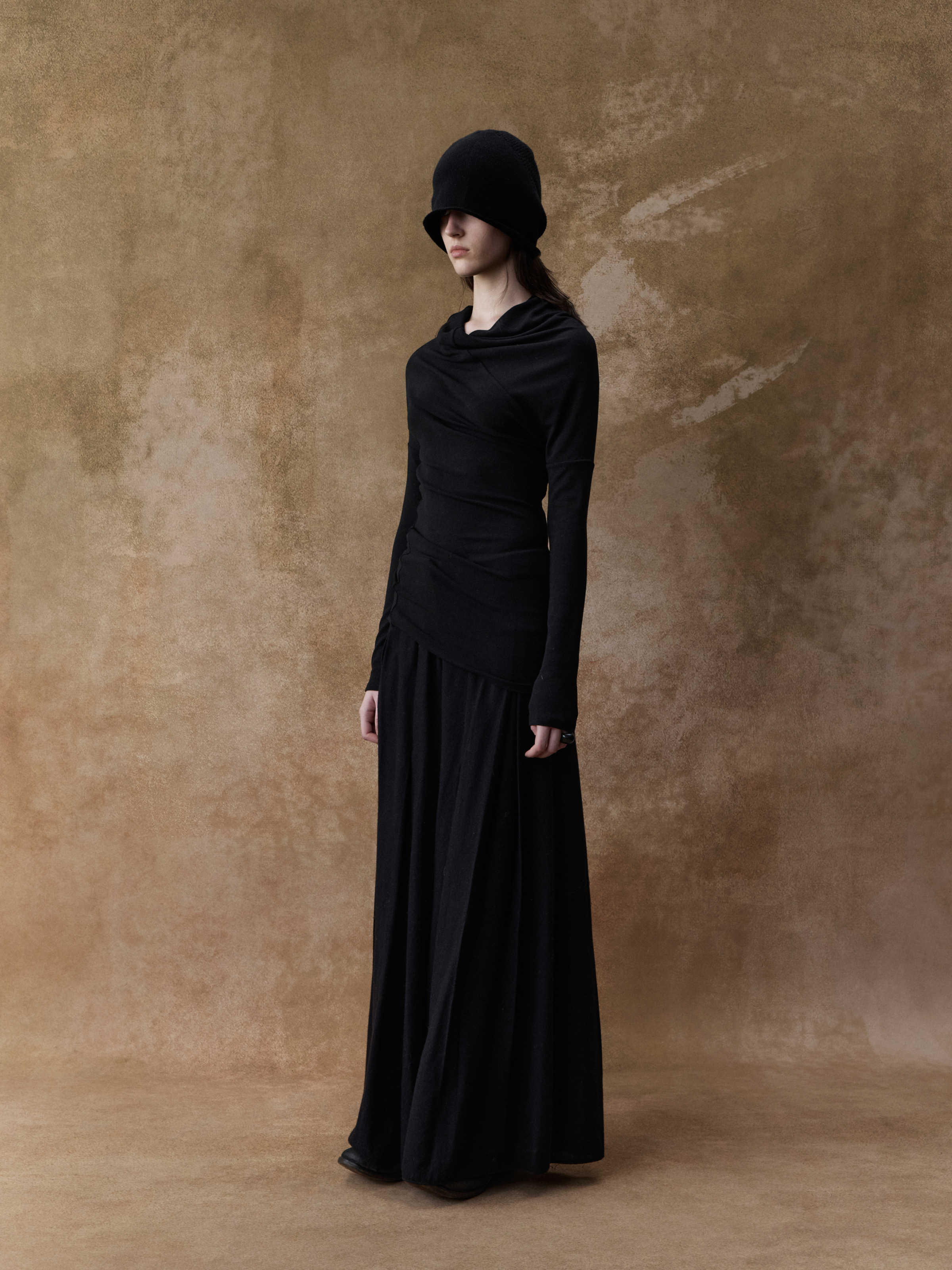 Black Asymmetric Off-shoulder Top