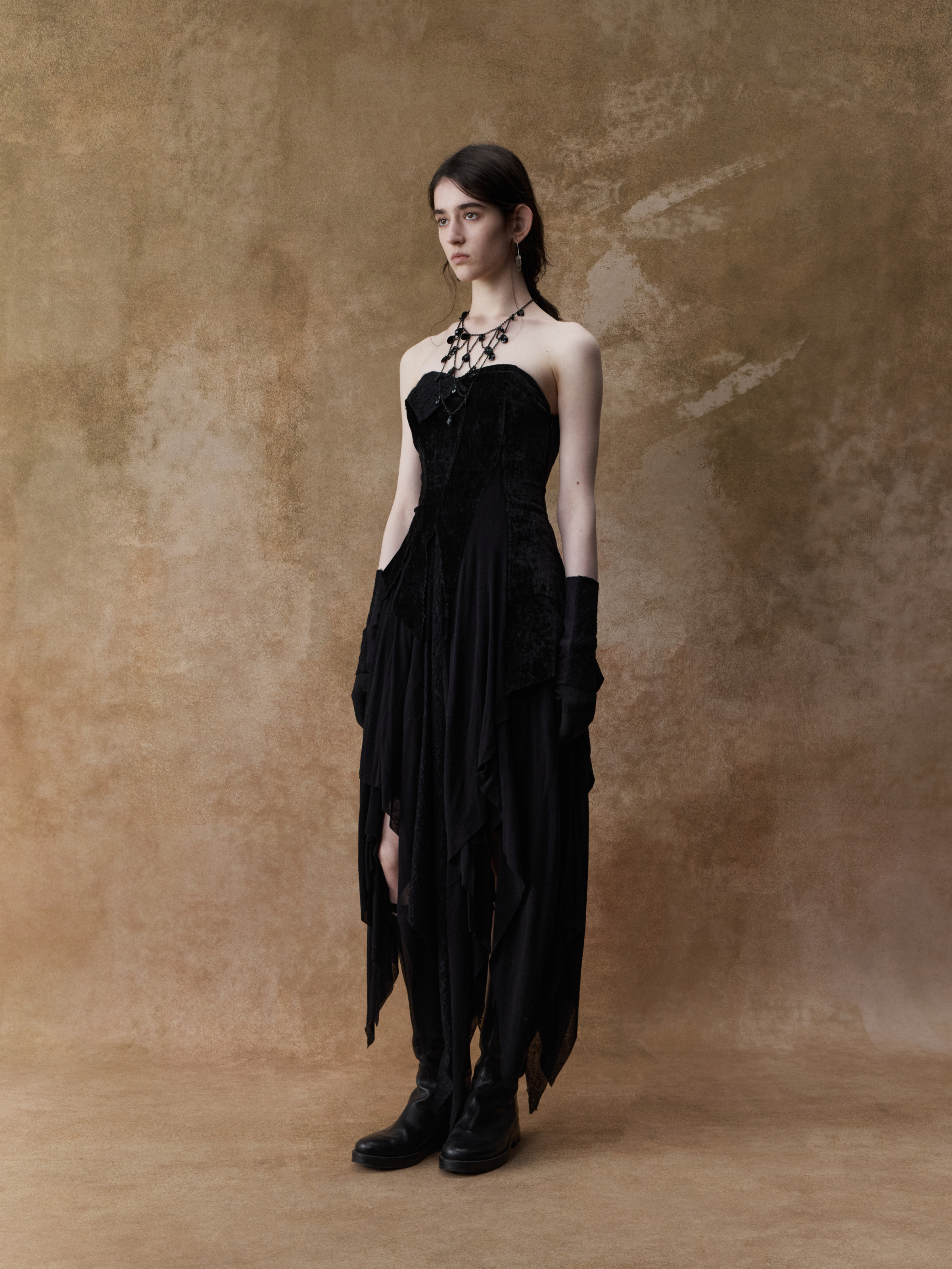 Black Lace Pointed Hem Strapless Dress