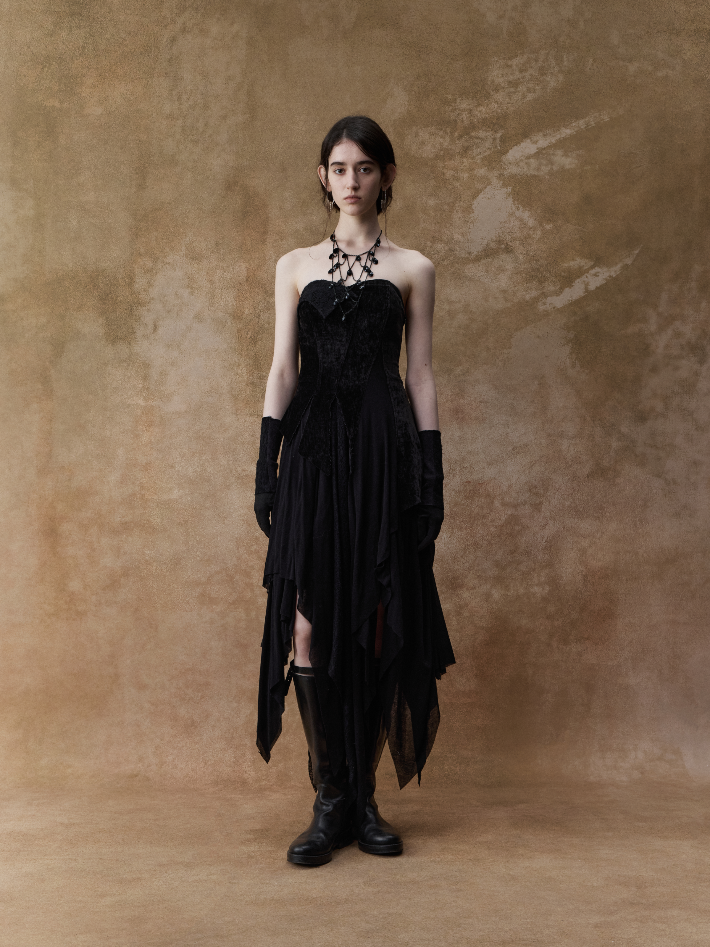 Black Lace Pointed Hem Strapless Dress