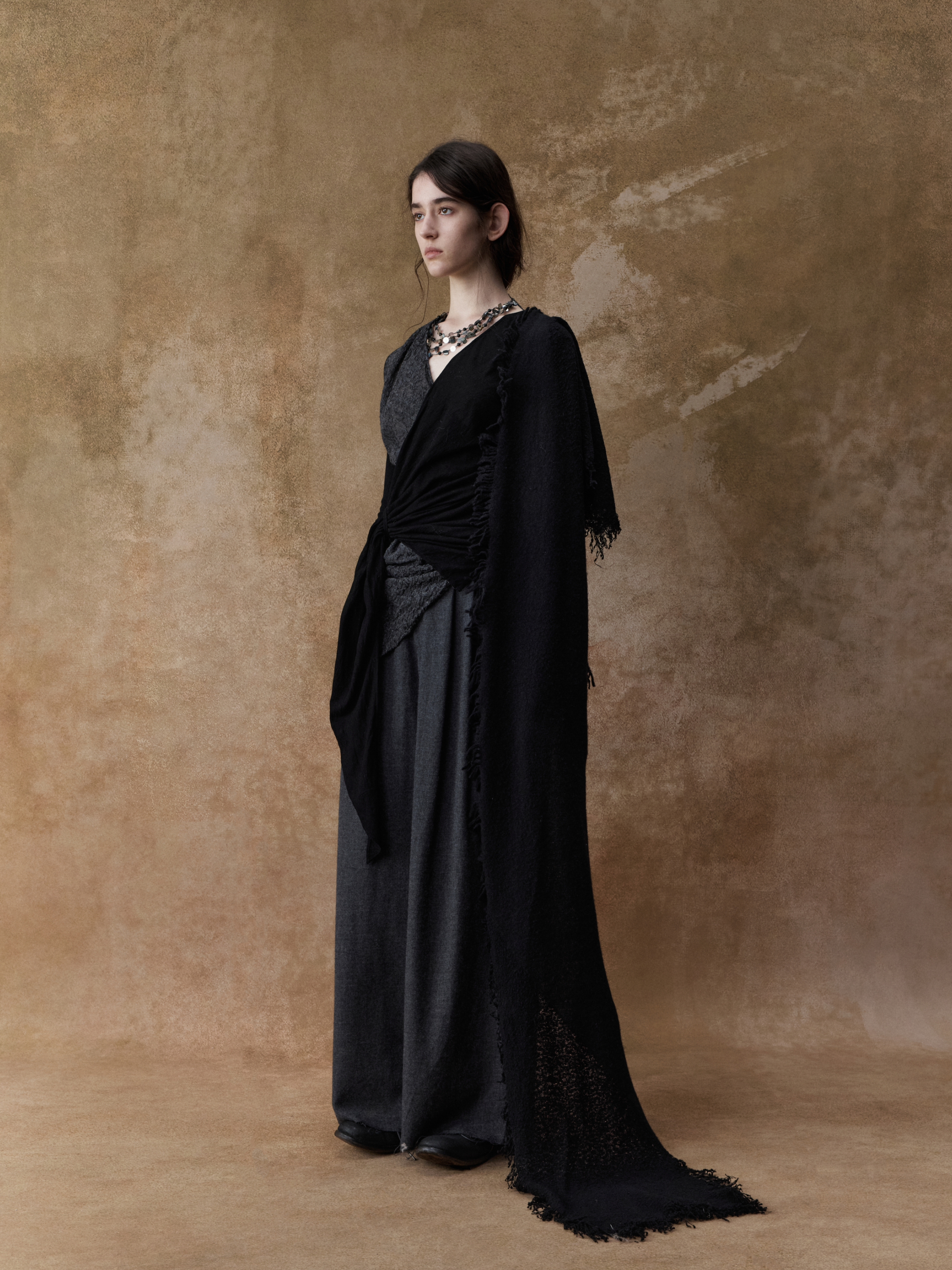 Black and Gray Knitted Tie Bottoming Shirt