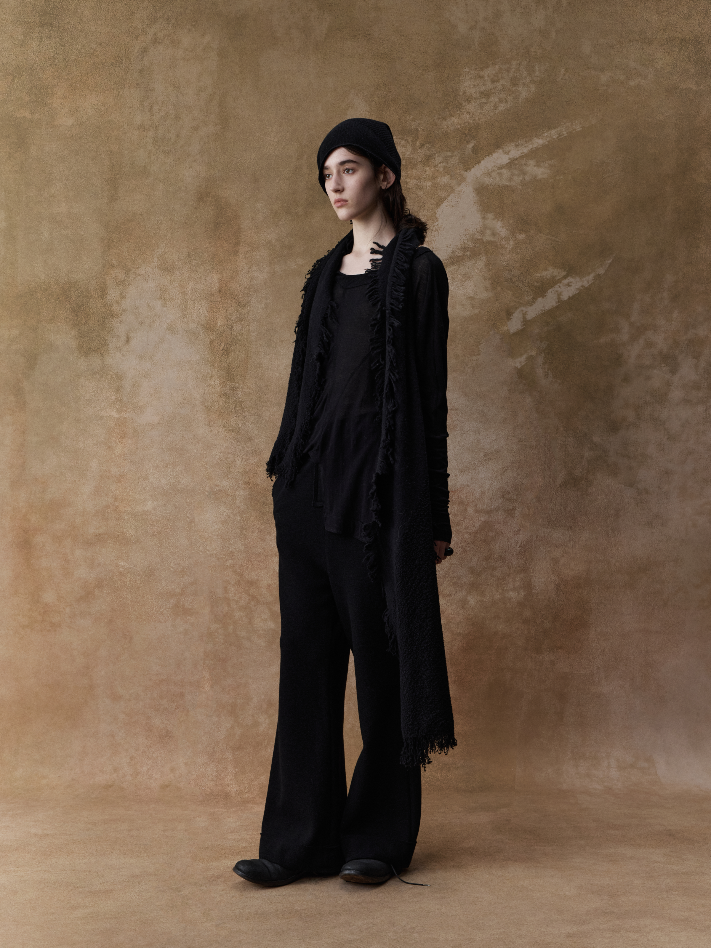 Black Pleated Long-sleeved Loose Knit Top