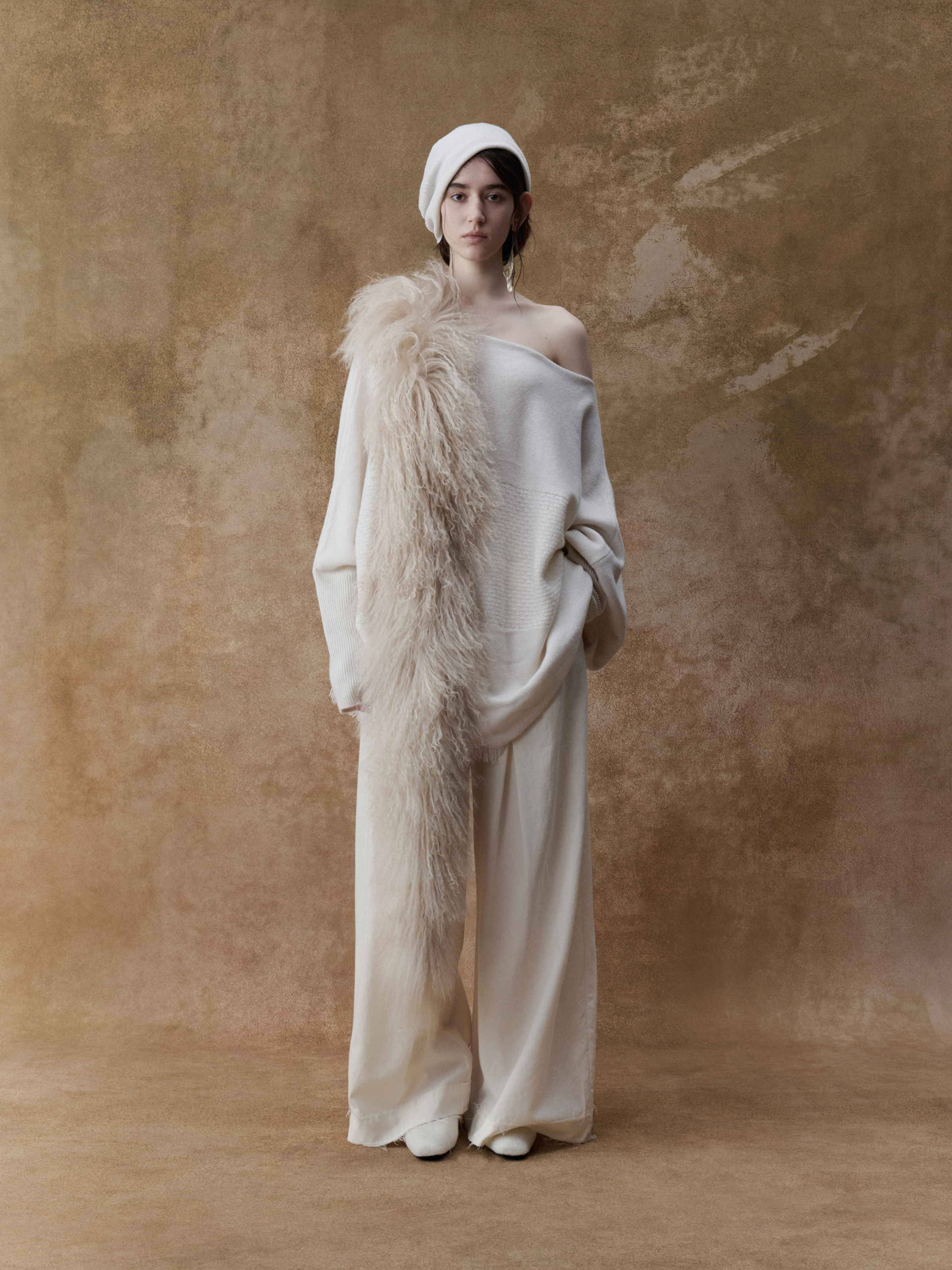 Cream Panelled Knit Hat