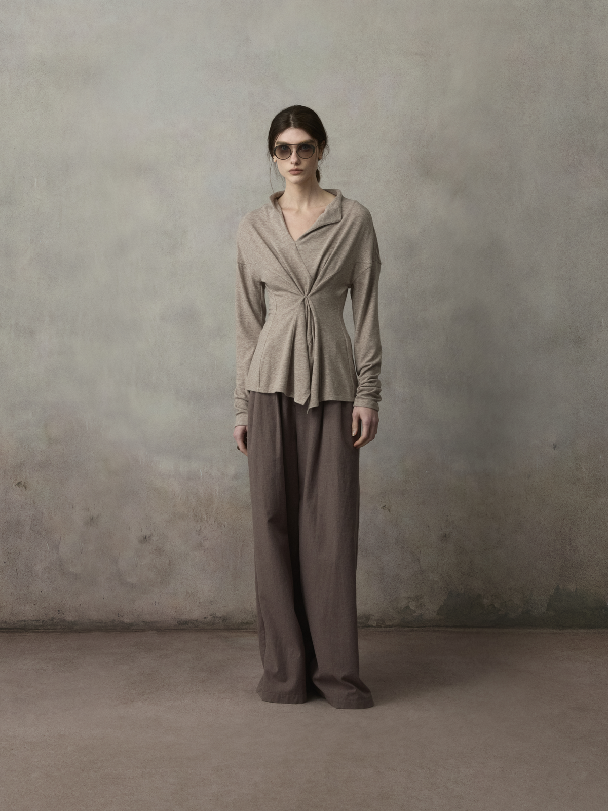 Hook-Fastened Cinched Waist Knit Top