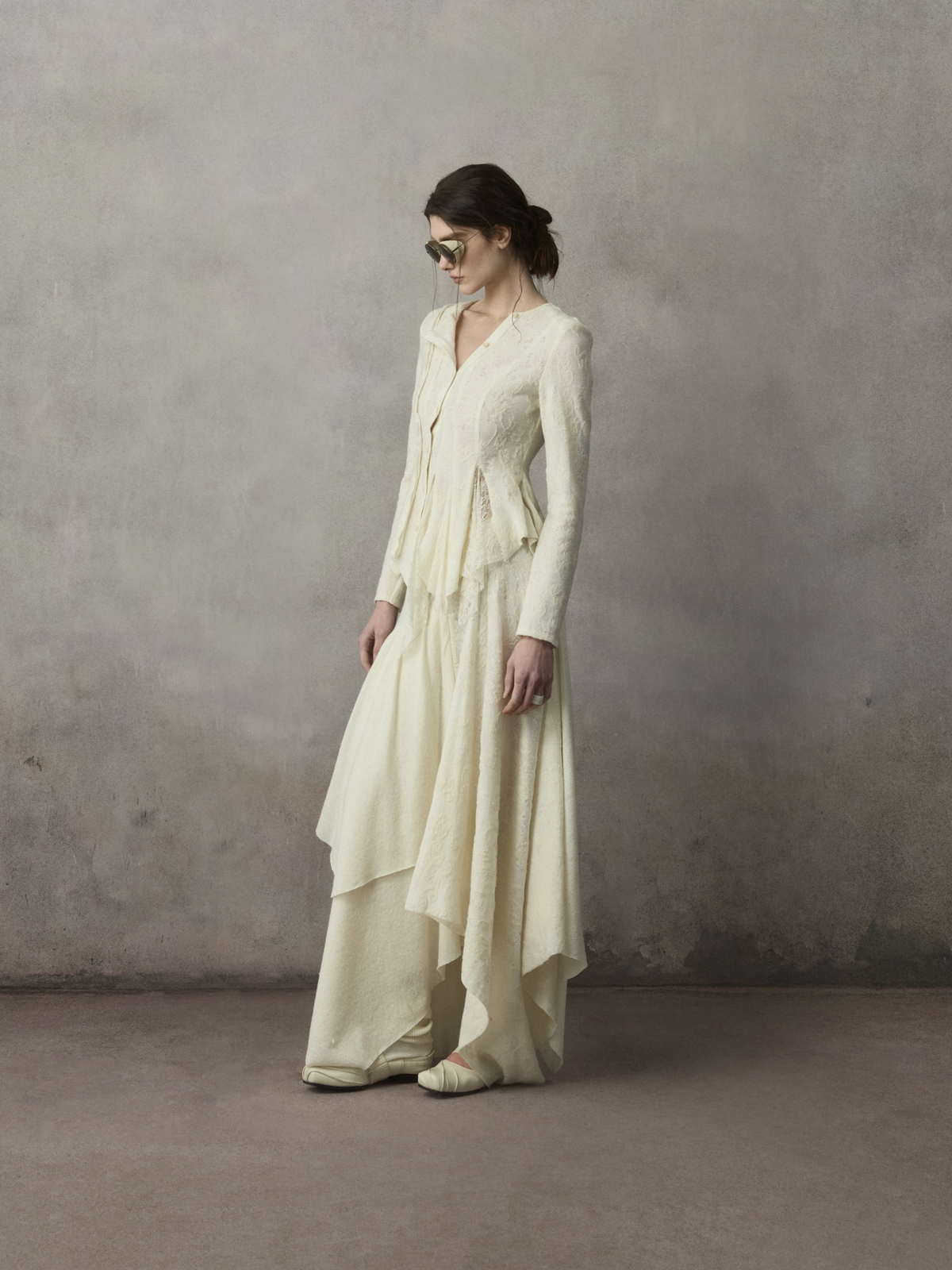 White Lace Panel Inserted Wool Cardigan