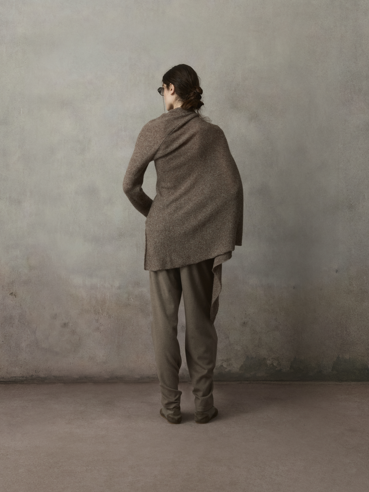Asymmetric One-Shoulder Knitwear
