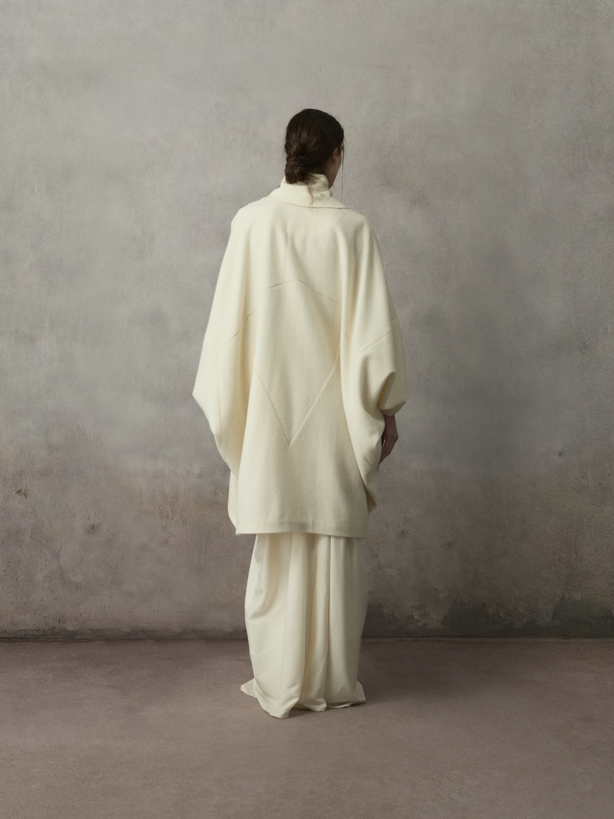 White Lapel Panelled Robe