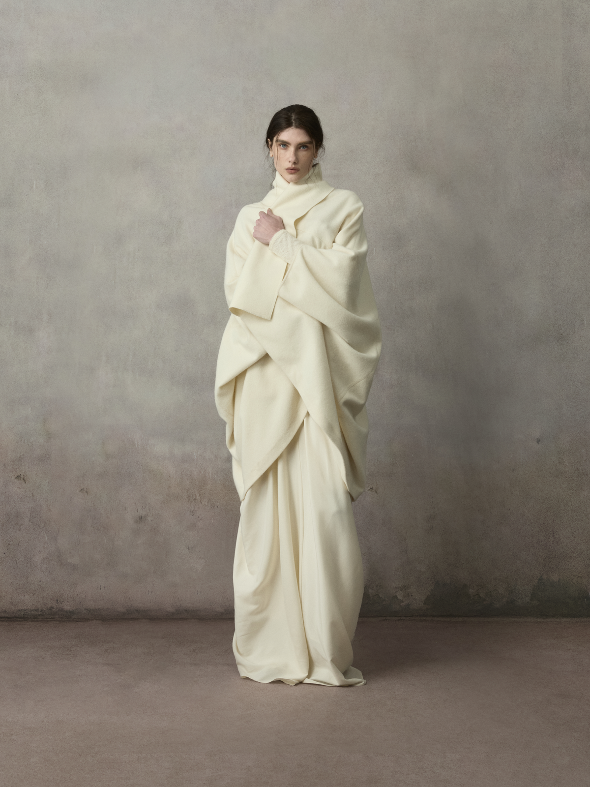 White Lapel Panelled Robe