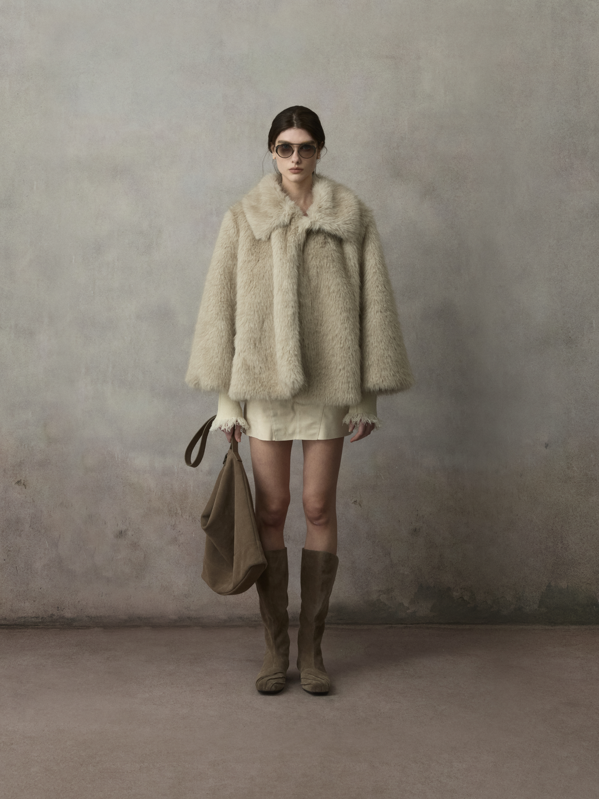 Wide Laple Faux Fur Cropped Jacket
