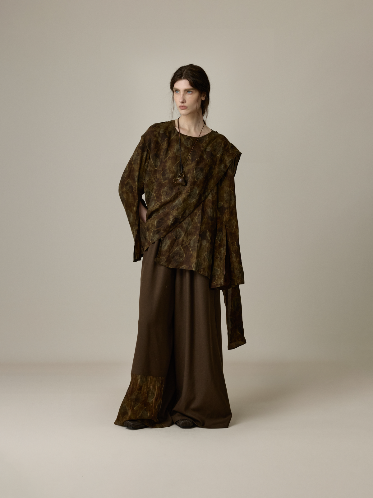 Printed Detachable Scarf Shirt