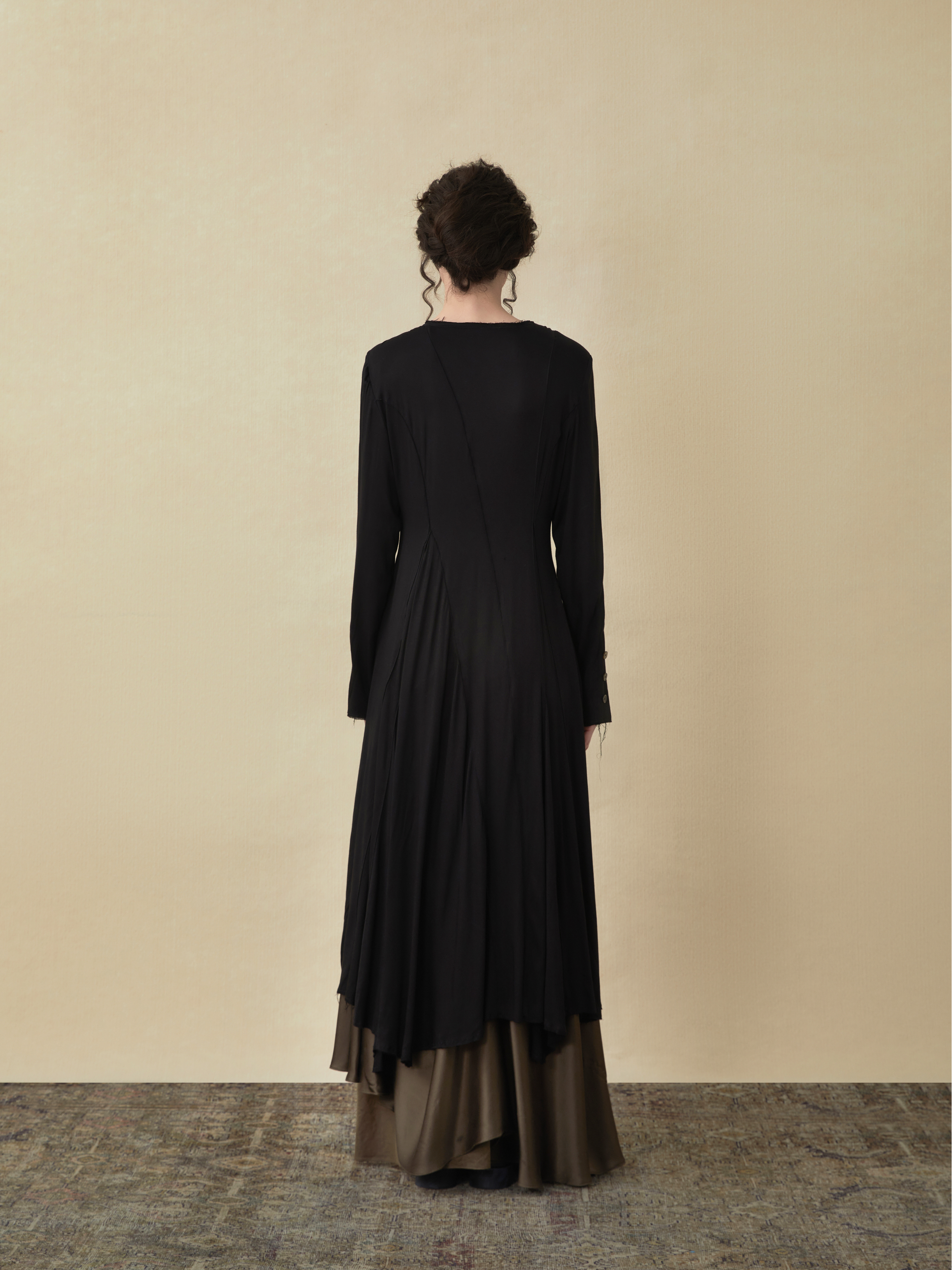 Black Symmetrical Collar Long Cardigan